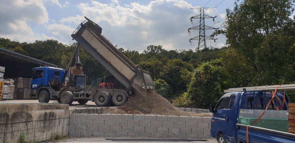 /user/s/sionsung/editor/2506/7fa3ce151b0d867f13b4dfdd8c3eec40_1750297425_0169.jpg 이미지크게보기